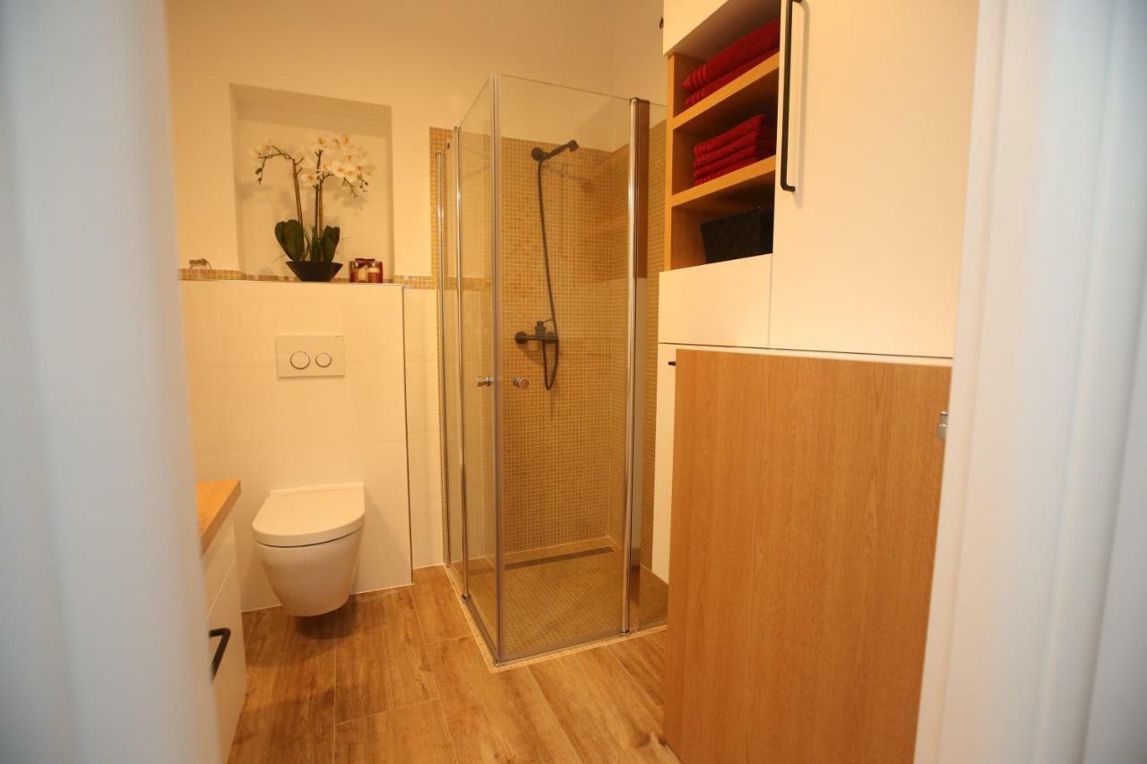 Апартаменты Apartman Delux Brkic Лозовац Экстерьер фото